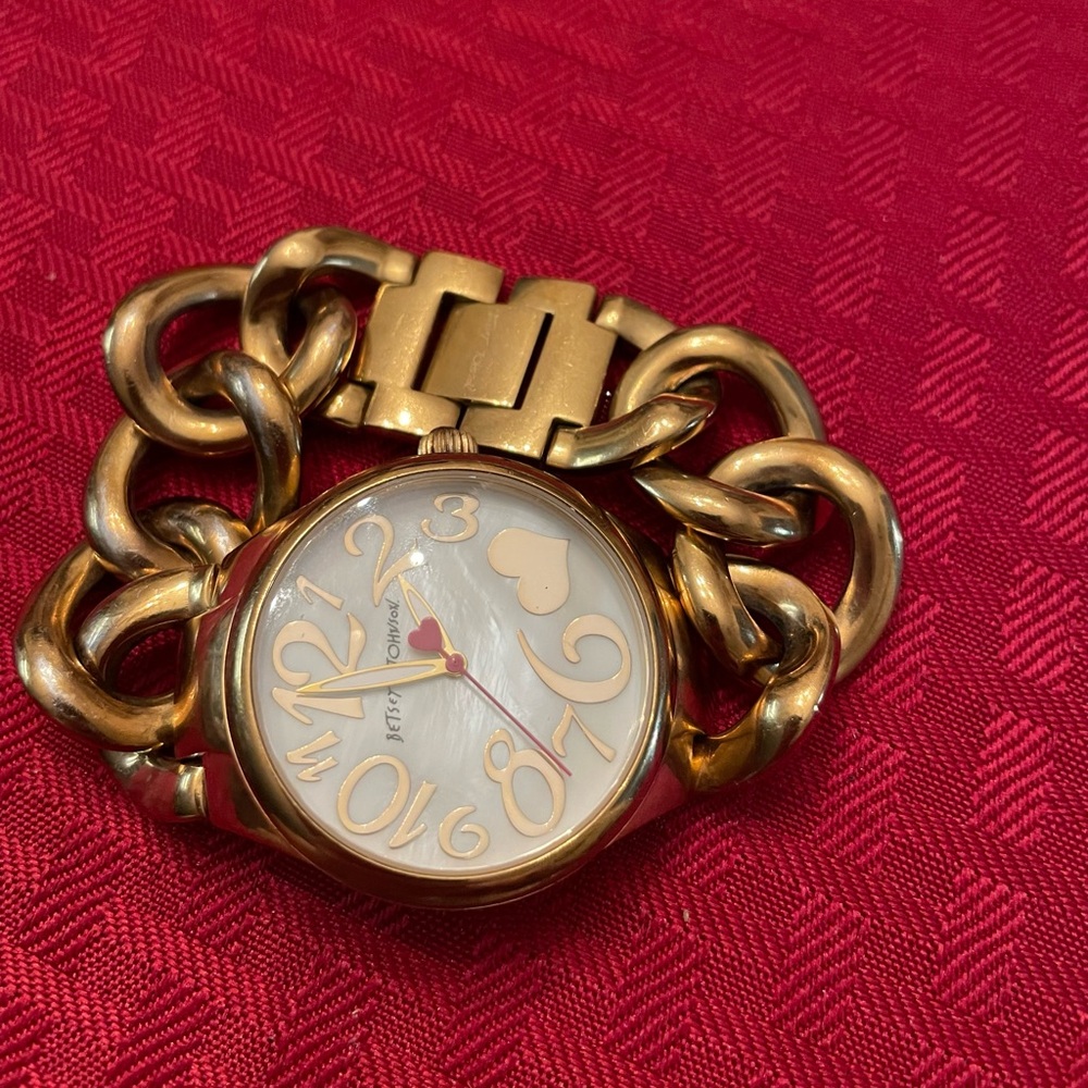 Betsey Johnson watch - Picture 10 of 10